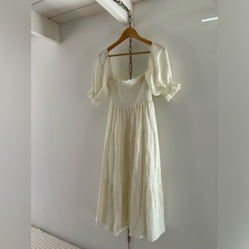 Cotton puff sleeve dress